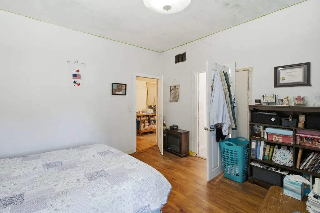 324 W Ross Avenue De Leon TX 76444