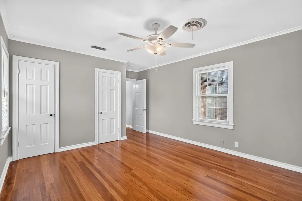 202 S Tower Street Weatherford TX 76086