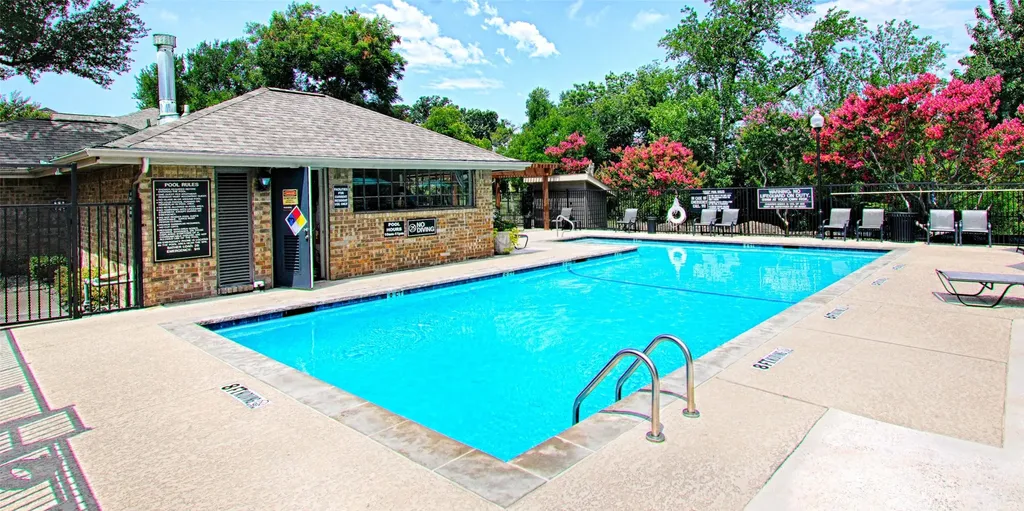 15889 Preston Road Dallas TX 75248
