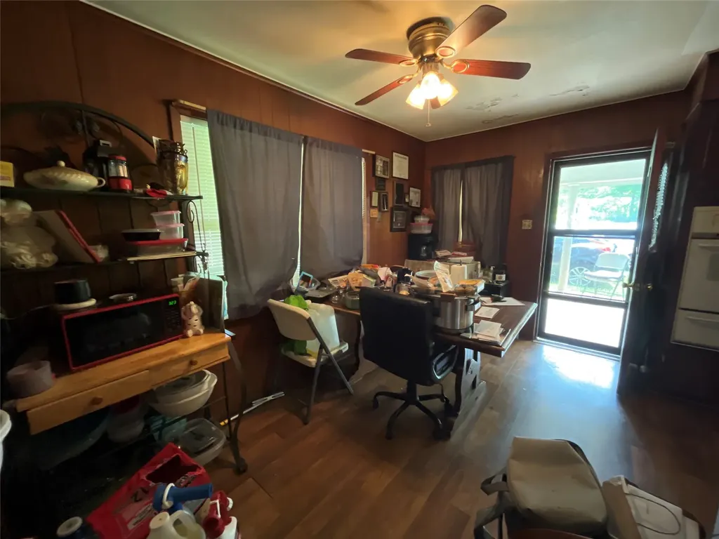 908 Birch Street Palestine TX 75801