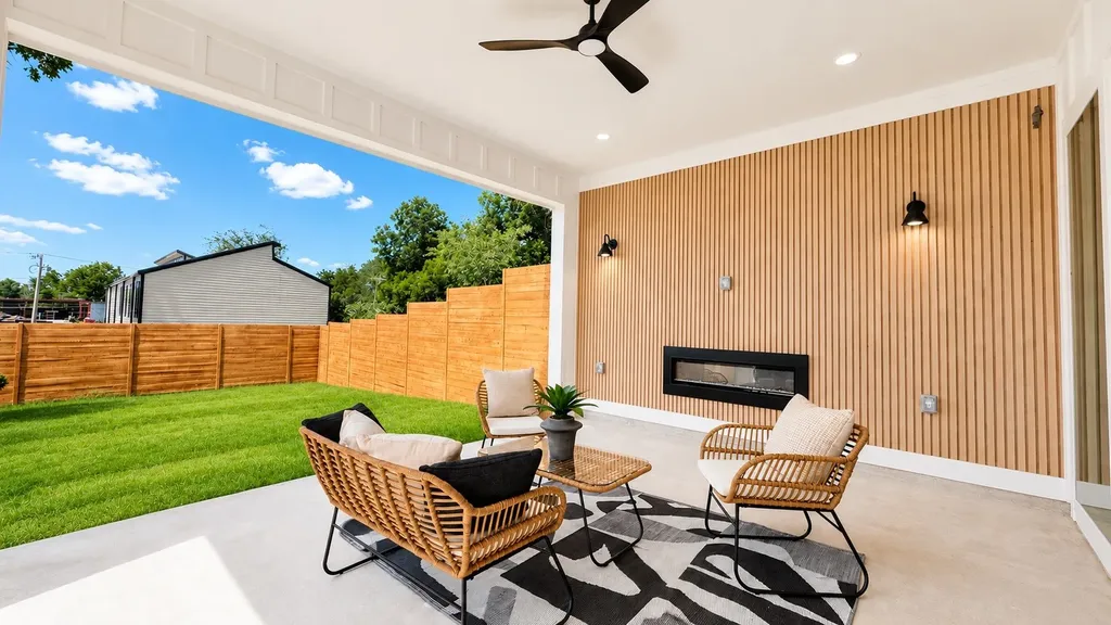 1839 Pollard Street Dallas TX 75208