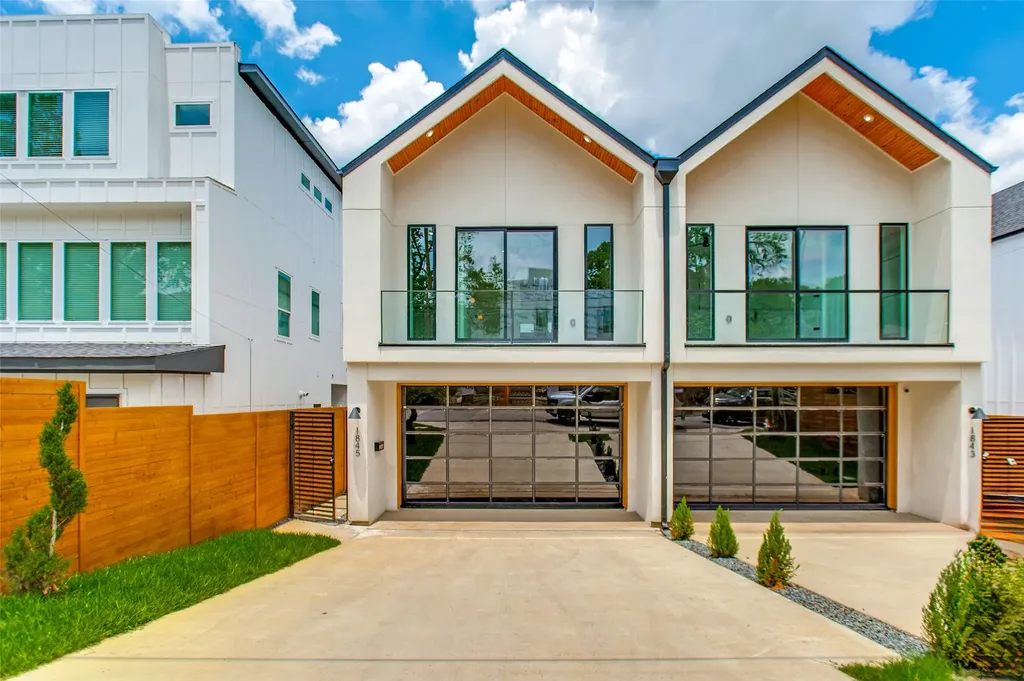 1839 Pollard Street Dallas TX 75208