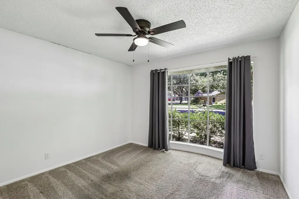 1600 S Timber Court Benbrook TX 76126
