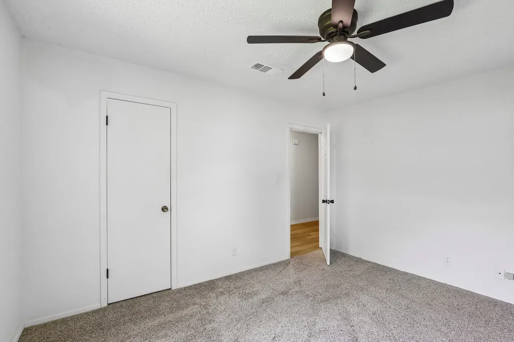 1600 S Timber Court Benbrook TX 76126