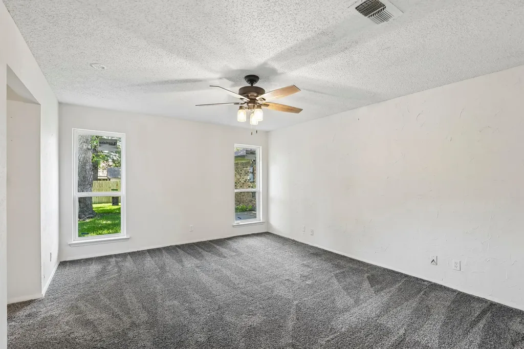 1600 S Timber Court Benbrook TX 76126