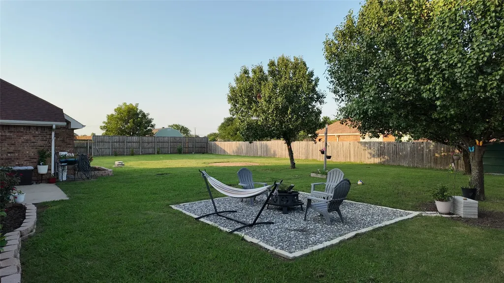 354 Geren Drive Lavon TX 75166