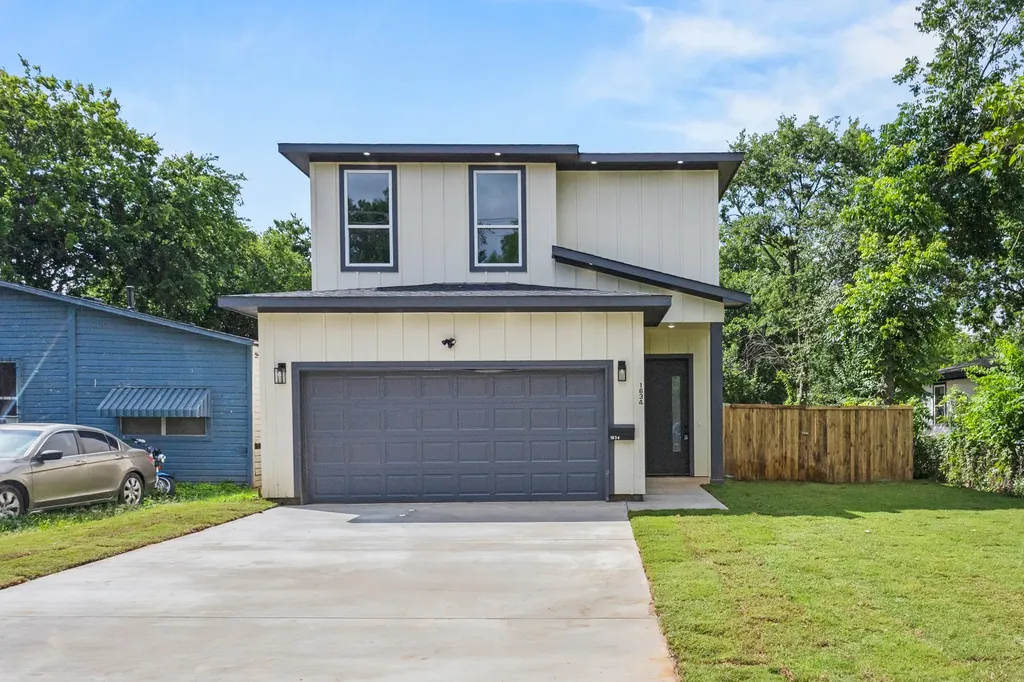 1634 Marfa Avenue Dallas TX 75216