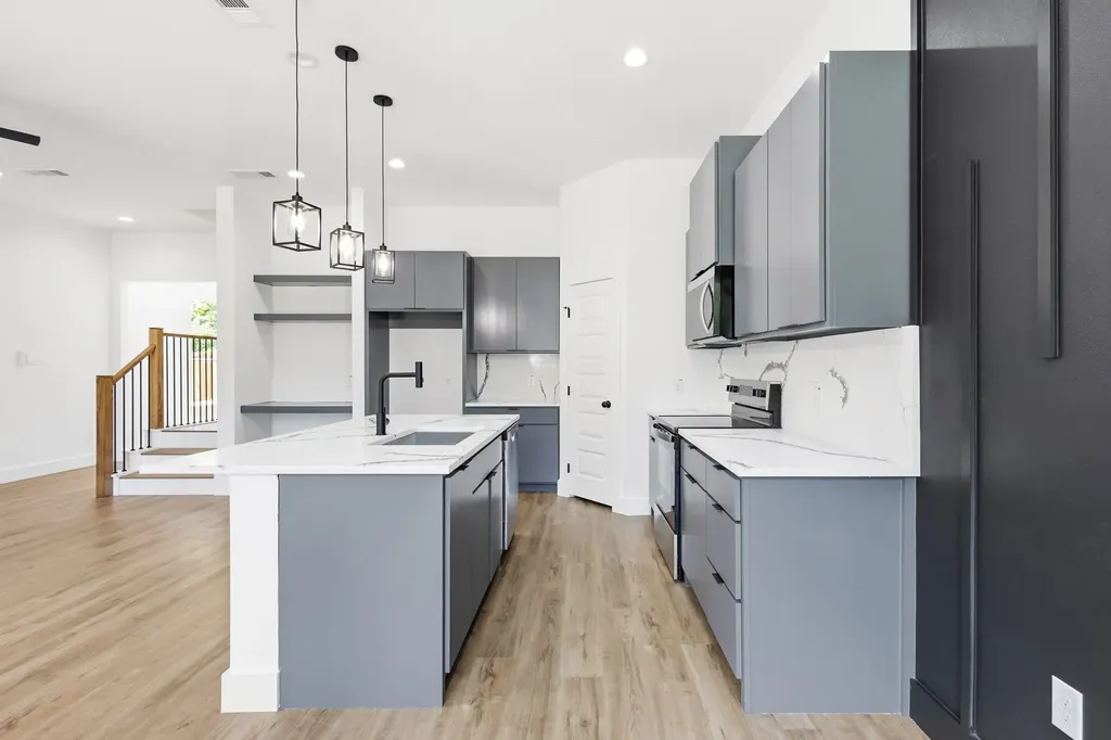 1634 Marfa Avenue Dallas TX 75216