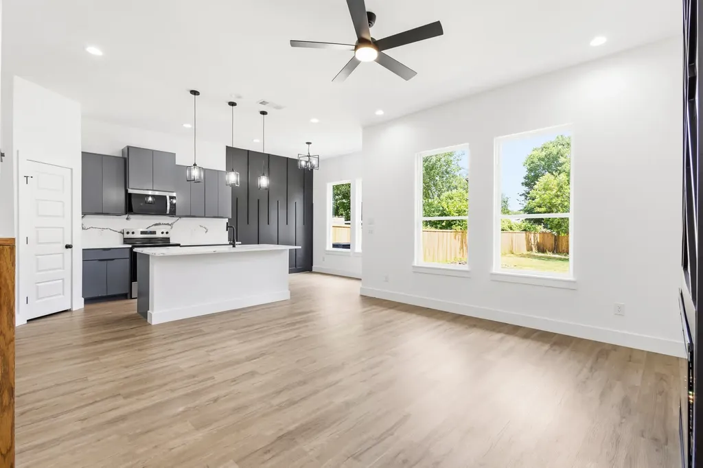 1634 Marfa Avenue Dallas TX 75216