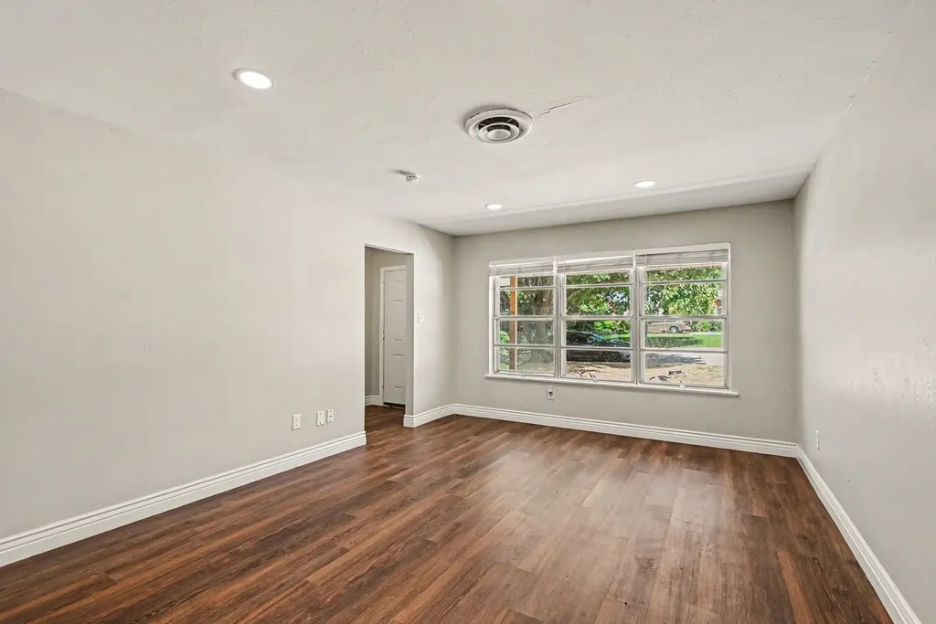 5237 Greene Avenue Fort Worth TX 76133