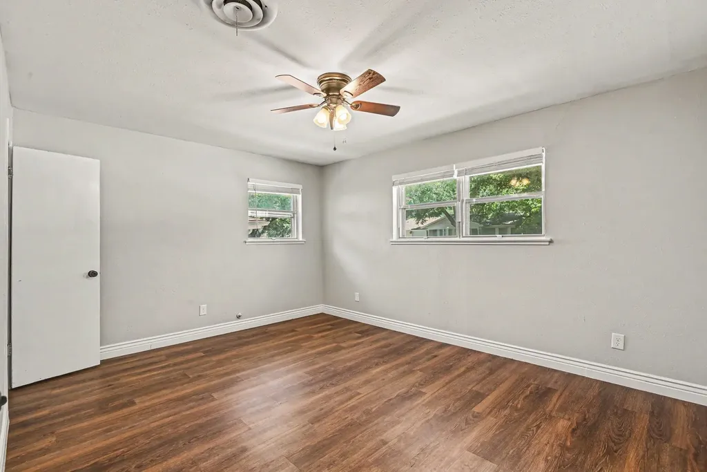 5237 Greene Avenue Fort Worth TX 76133