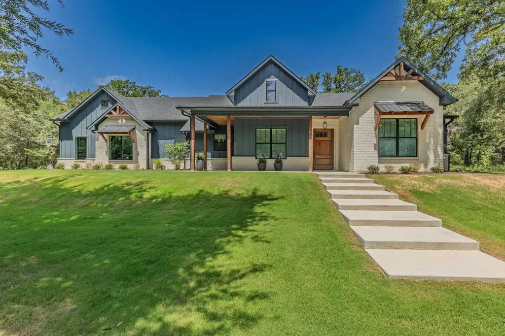 548 County Road 3503 Sulphur Springs TX 75482