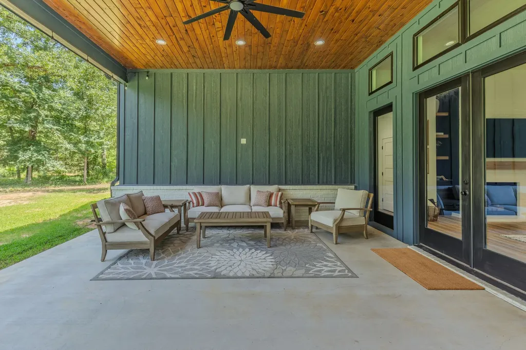 548 County Road 3503 Sulphur Springs TX 75482