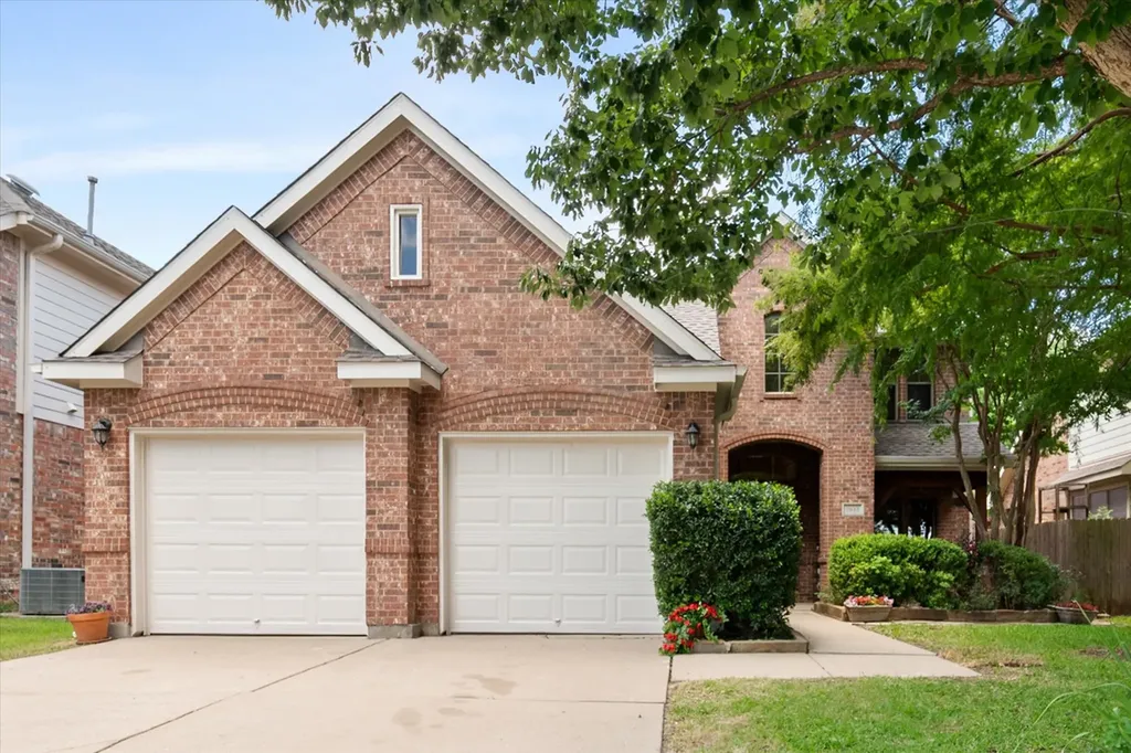 6945 Shoreview Drive Grand Prairie TX 75054
