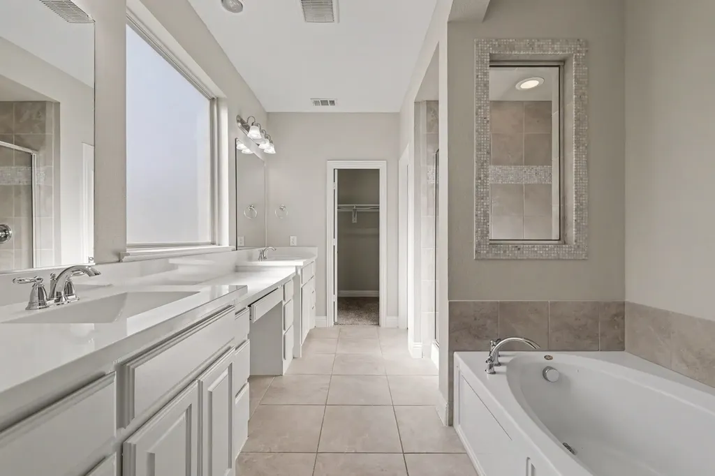 740 Field Crossing Little Elm TX 76227