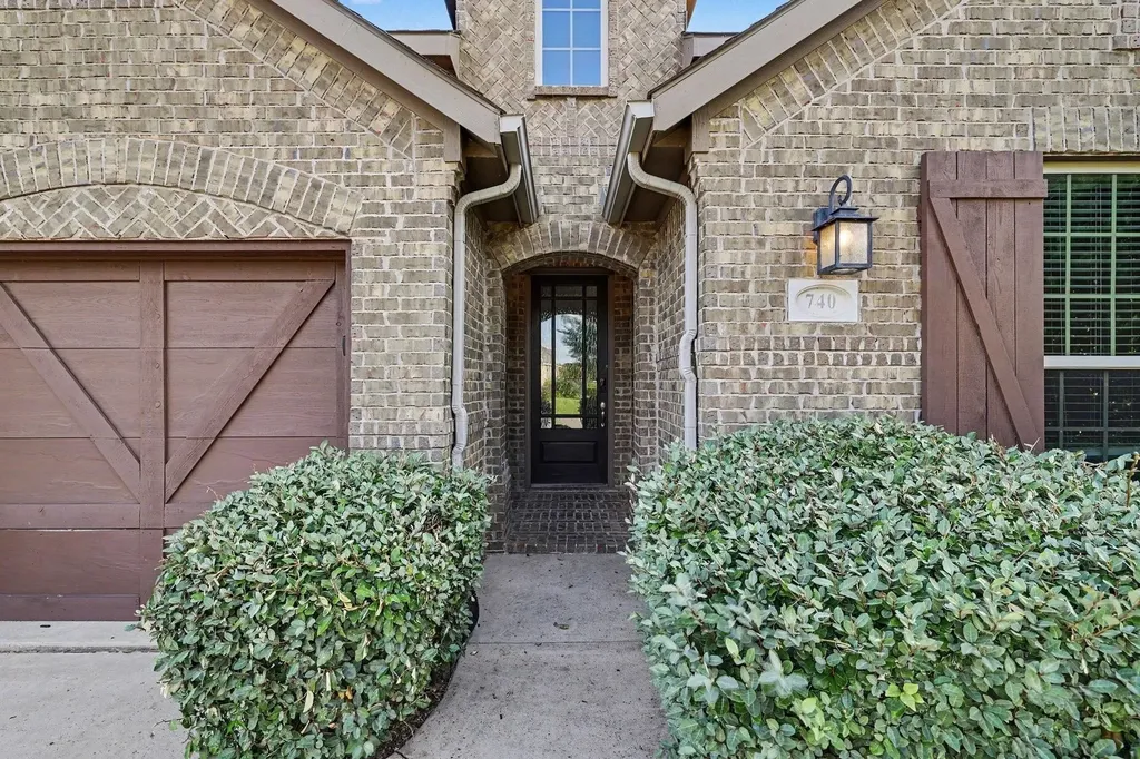 740 Field Crossing Little Elm TX 76227