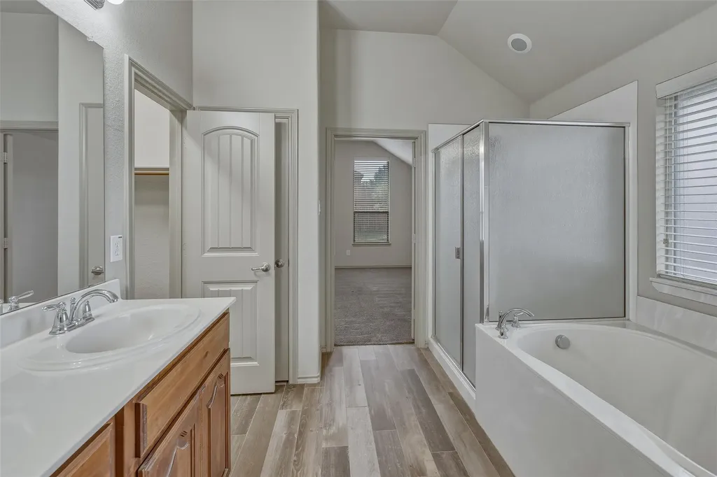 2233 Caroline Drive Weatherford TX 76087