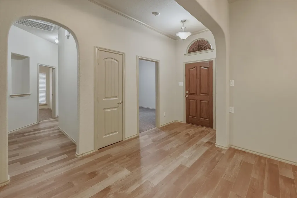2233 Caroline Drive Weatherford TX 76087