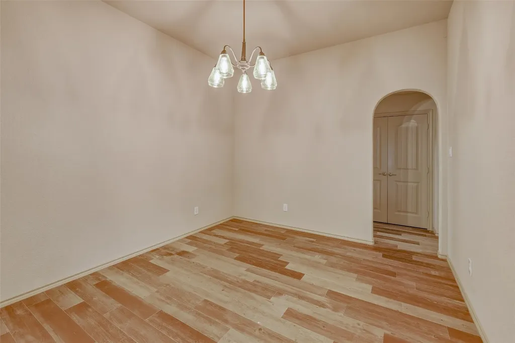 2233 Caroline Drive Weatherford TX 76087