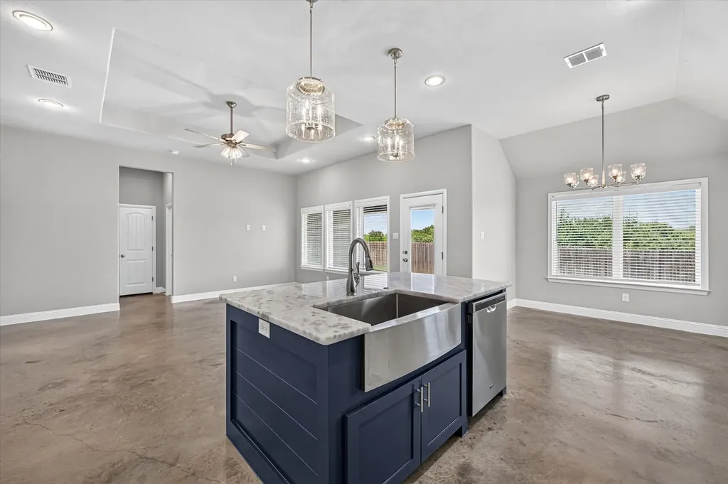 218 Rees Avenue Godley TX 76044