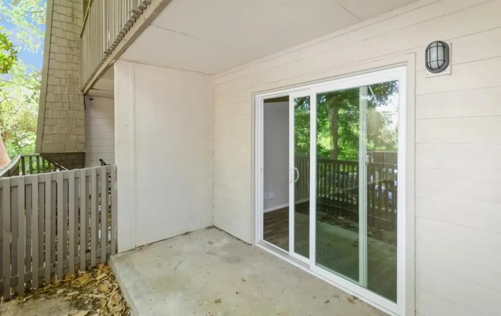 4859 Cedar Springs Road Dallas TX 75219