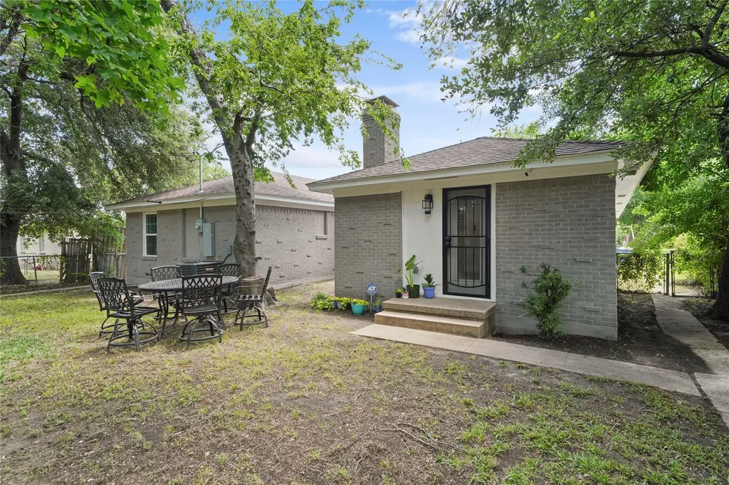 9209 Palisade Drive Dallas TX 75217