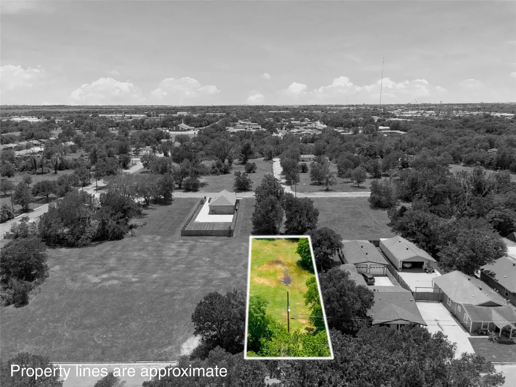 2625 S 7th Street Waco TX 76706