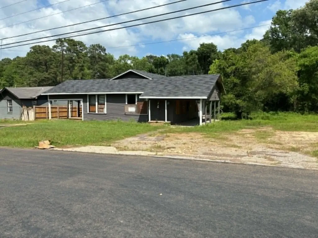 1408 / 1410 S 12th Street Longview TX 75602