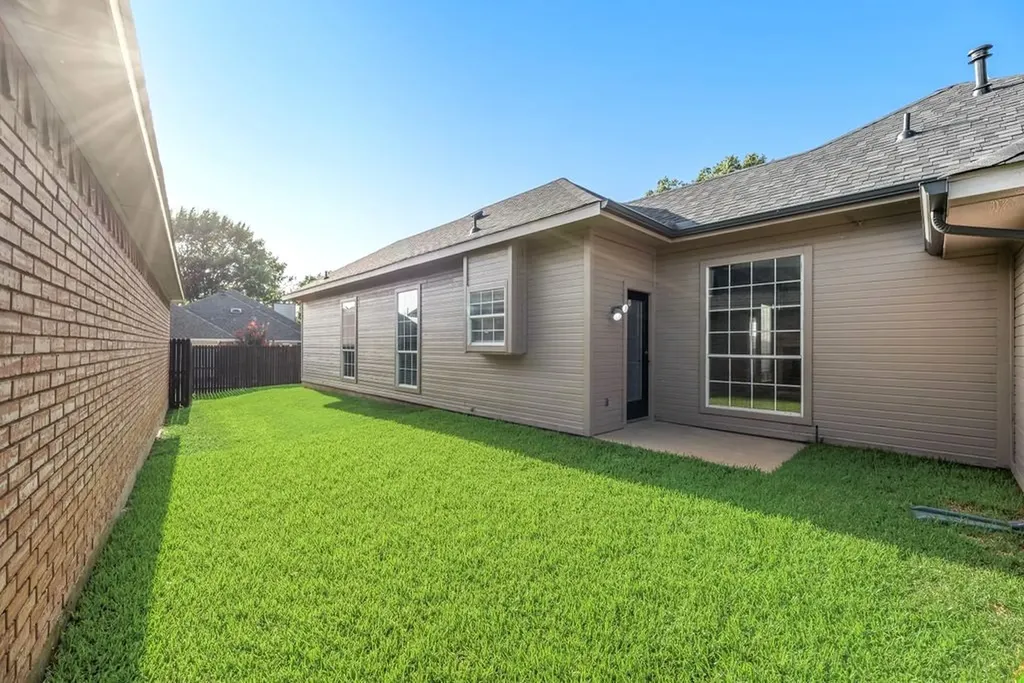 2545 Cattail Lane Carrollton TX 75006
