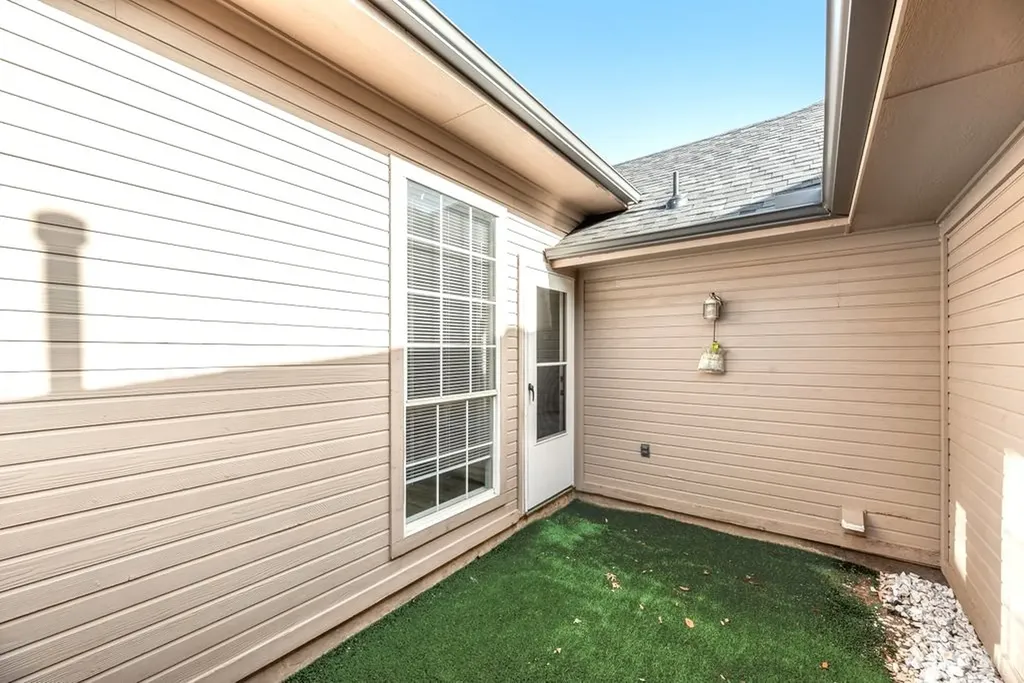 2545 Cattail Lane Carrollton TX 75006