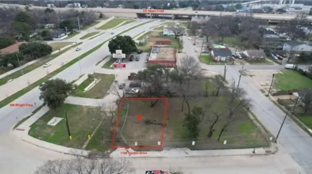 1708 Garden Drive Dallas TX 75215