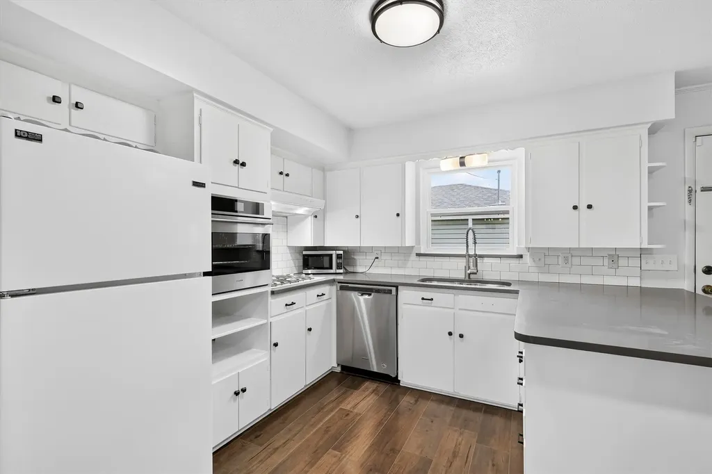 11143 Joymeadow Drive Dallas TX 75218