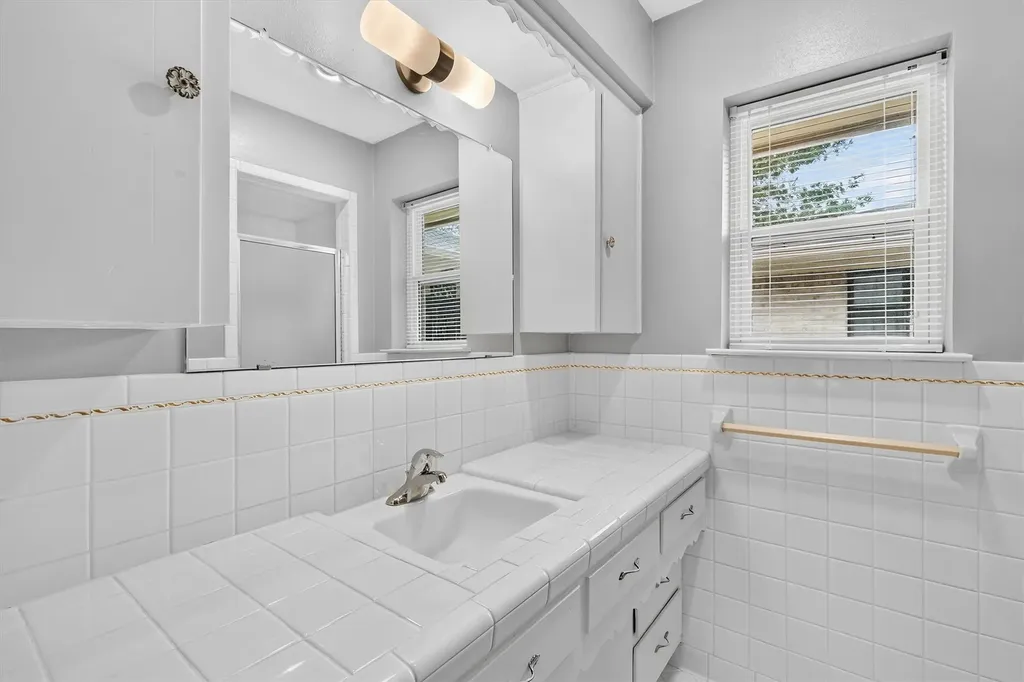 11143 Joymeadow Drive Dallas TX 75218