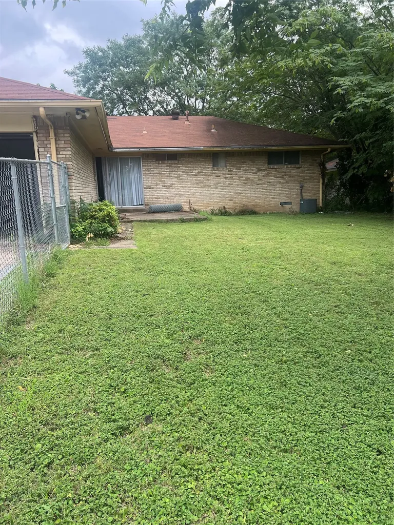 5235 Dazzle Drive Dallas TX 75232