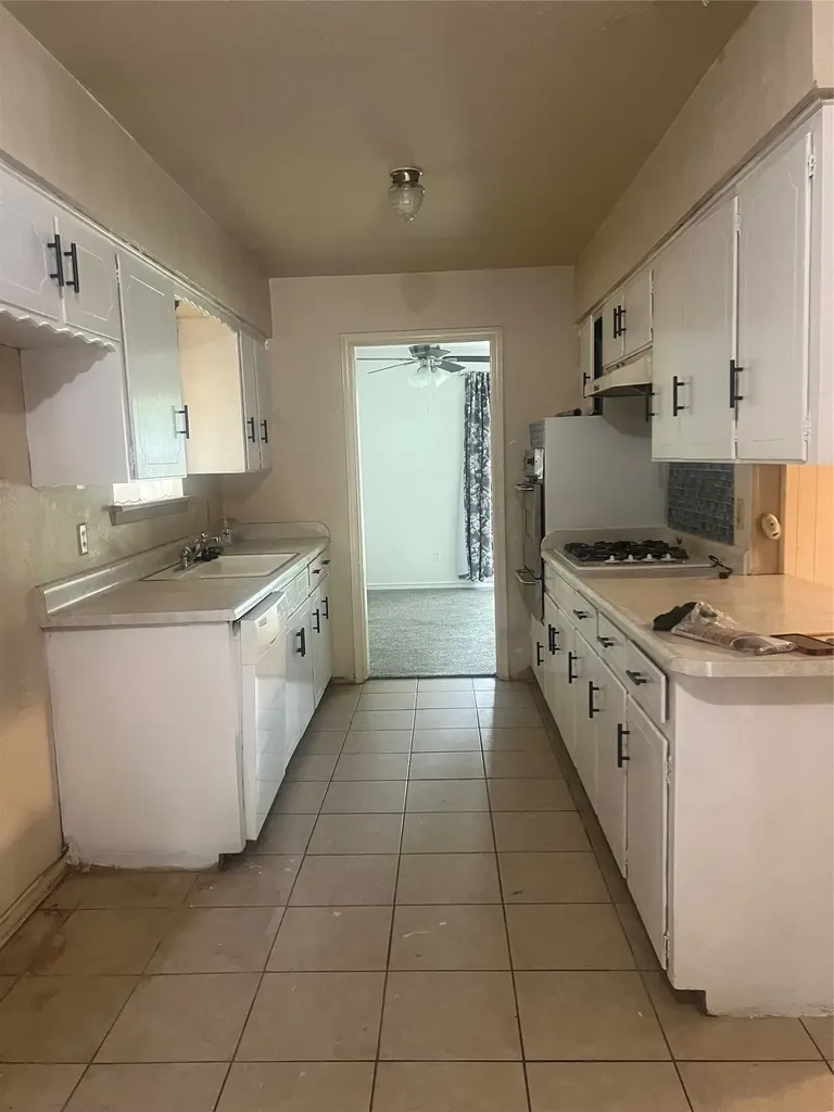 5235 Dazzle Drive Dallas TX 75232