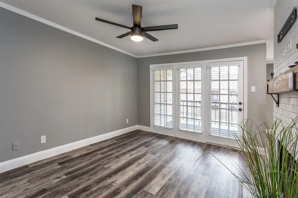 16301 Ledgemont Lane Addison TX 75001