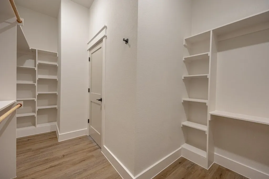 2902 Hiawatha Trail Lake Worth TX 76135