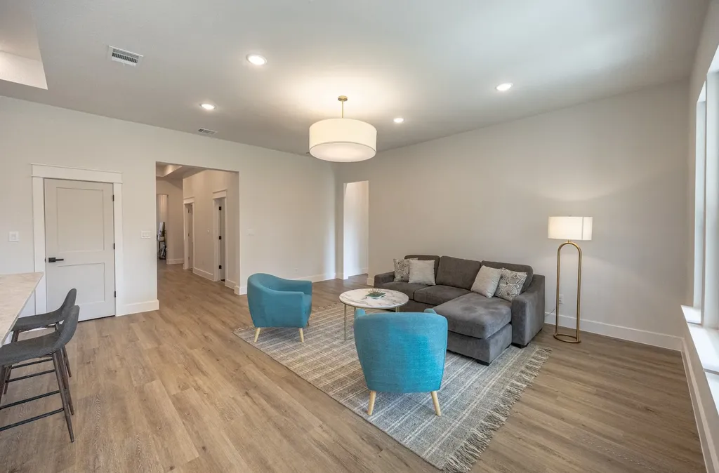 2902 Hiawatha Trail Lake Worth TX 76135