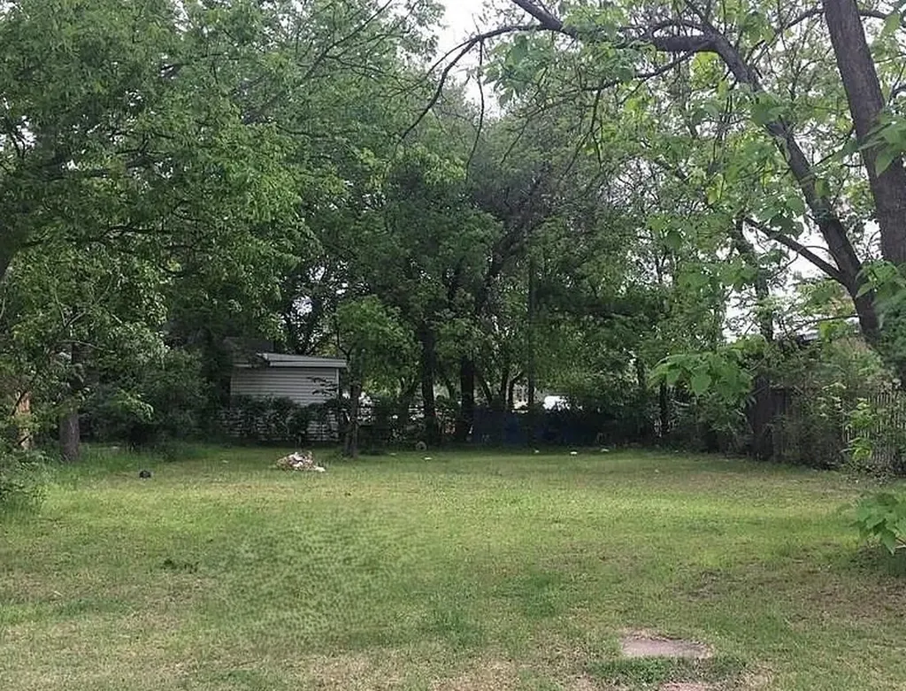 4904 Colonial Avenue Dallas TX 75215