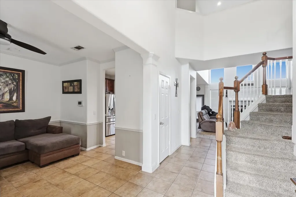 2808 N Camino Lagos Grand Prairie TX 75054