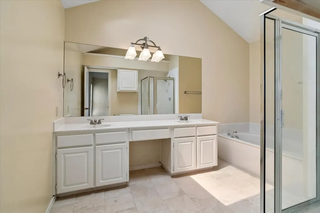 2250 Arbor Creek Drive Carrollton TX 75010