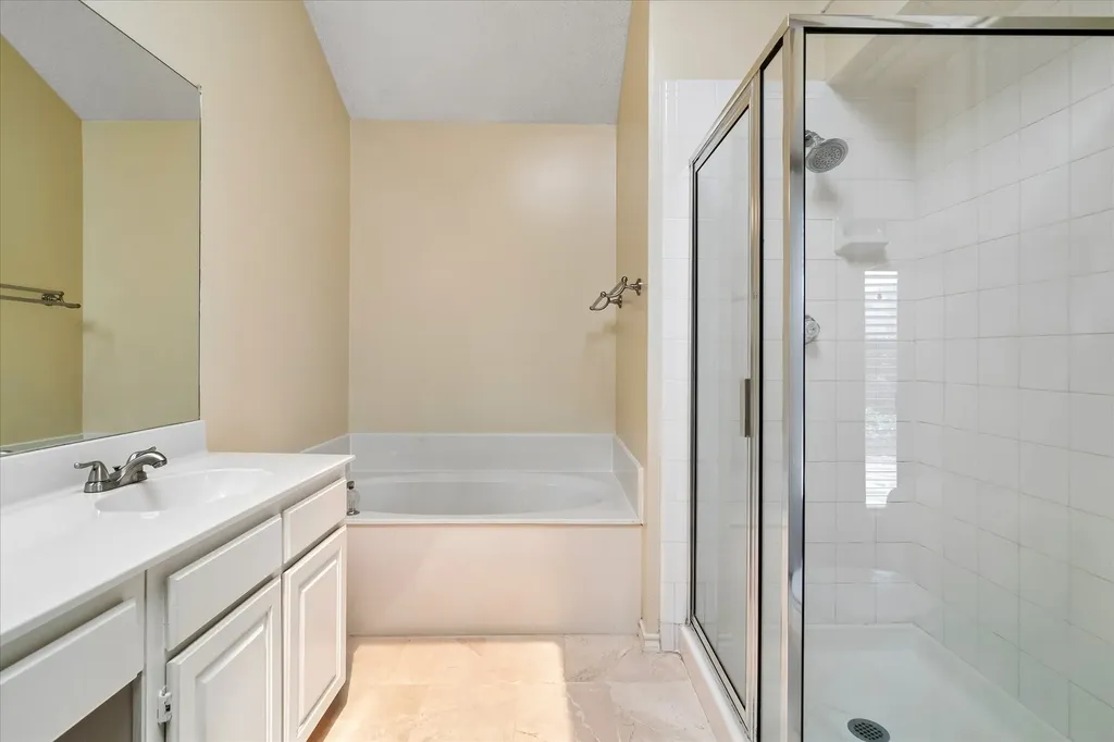 2250 Arbor Creek Drive Carrollton TX 75010