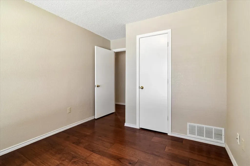 2250 Arbor Creek Drive Carrollton TX 75010
