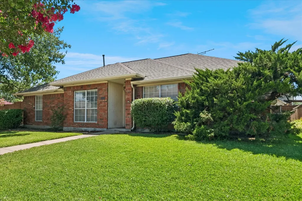 2250 Arbor Creek Drive Carrollton TX 75010