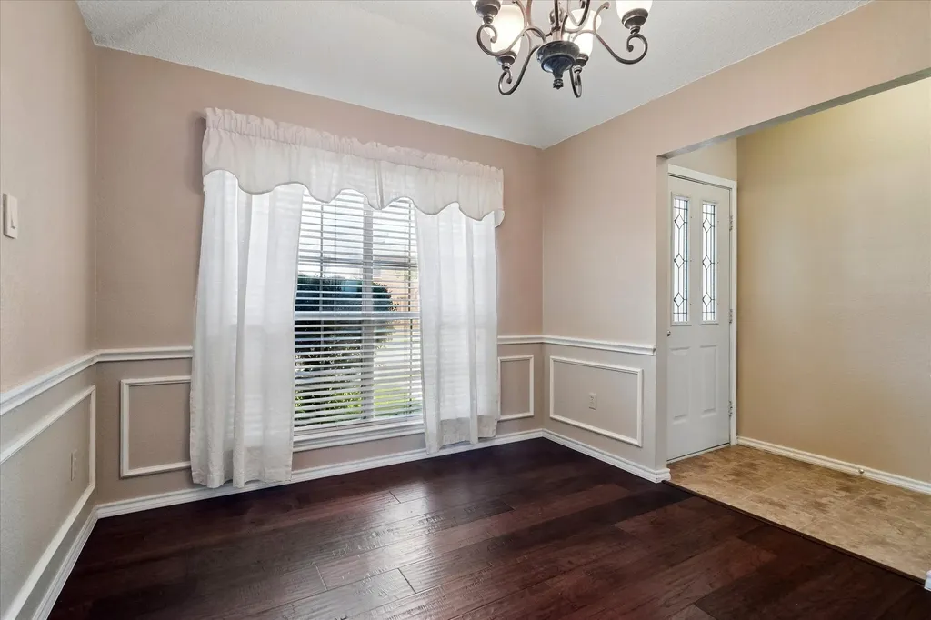 2250 Arbor Creek Drive Carrollton TX 75010