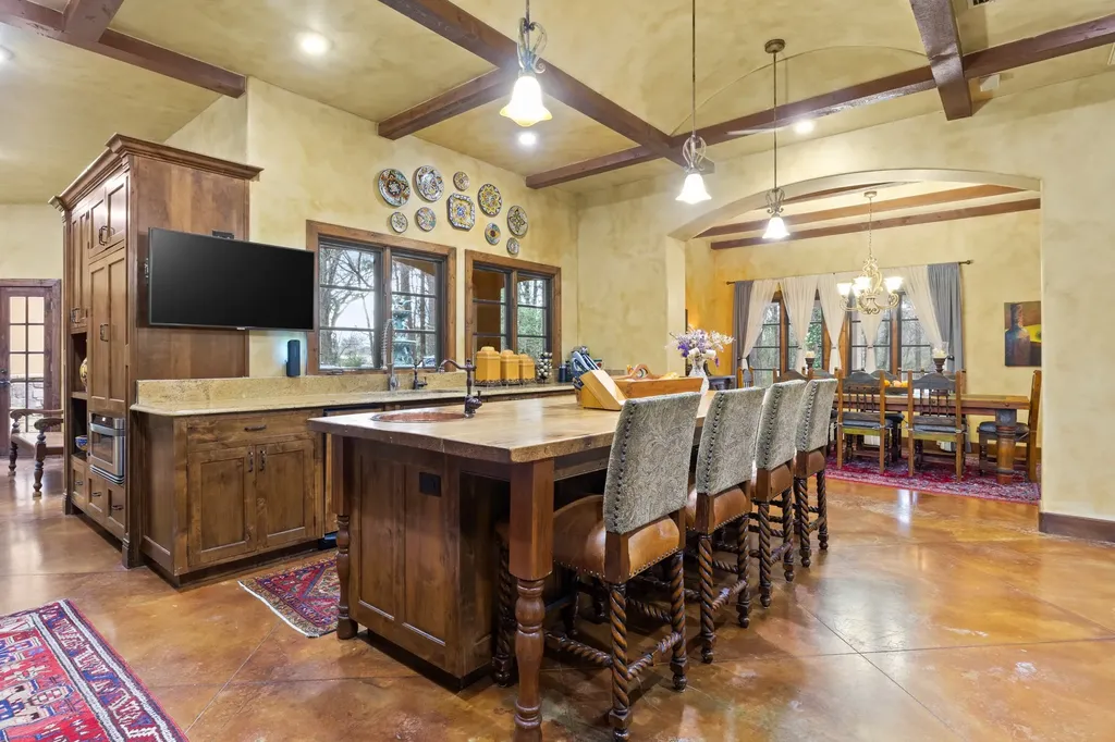 660 County Road 1334 Pittsburg TX 75686