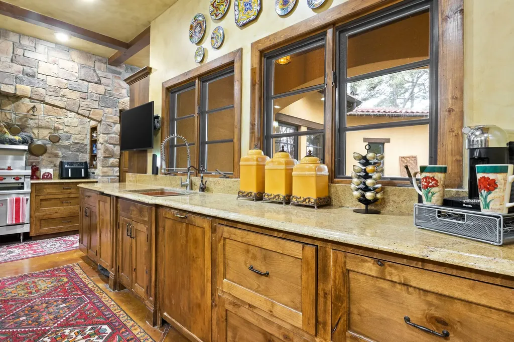 660 County Road 1334 Pittsburg TX 75686