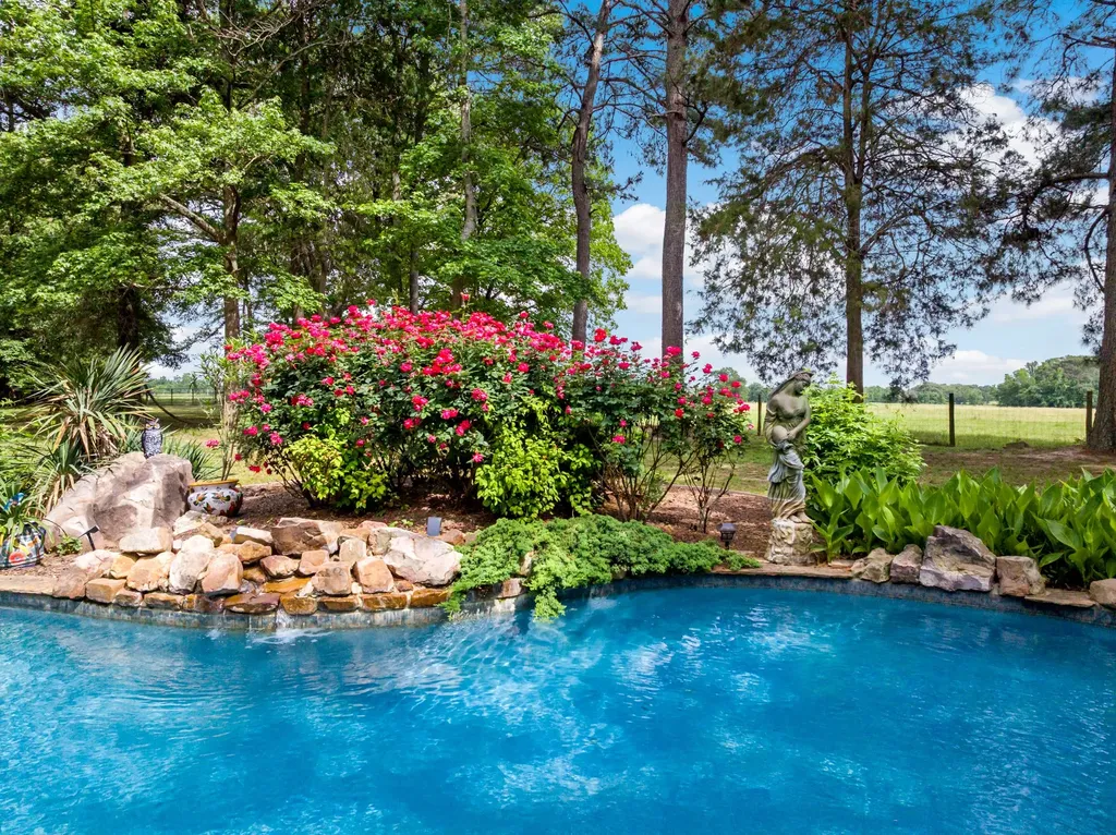 660 County Road 1334 Pittsburg TX 75686