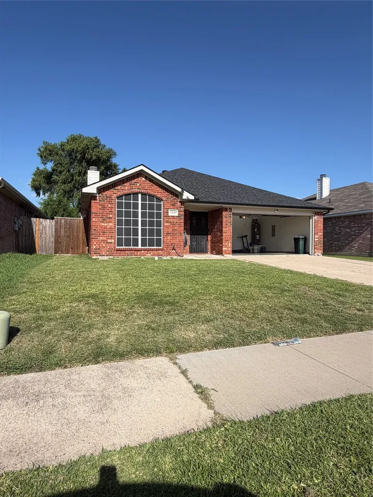 2648 Carmen Drive Grand Prairie TX 75052