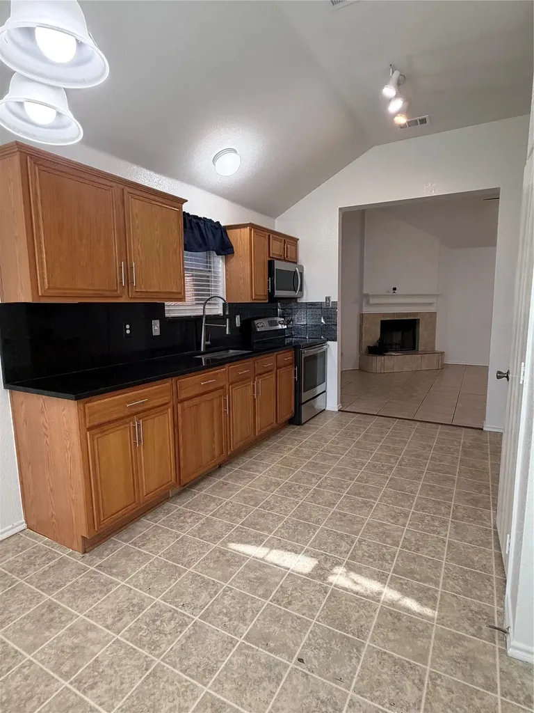2648 Carmen Drive Grand Prairie TX 75052